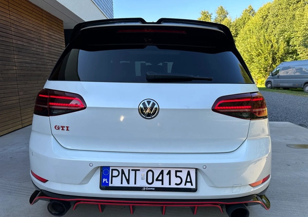 Volkswagen Golf cena 140000 przebieg: 105000, rok produkcji 2019 z Trzciel małe 154